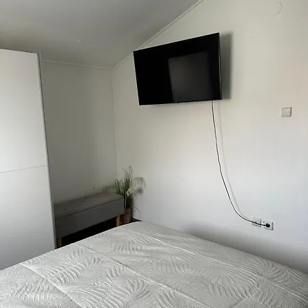 Apartment Lena *