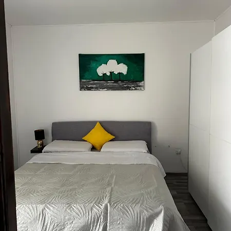 Lena Apartment Funtana