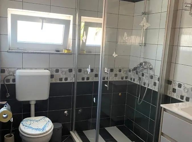 Apartman Lena