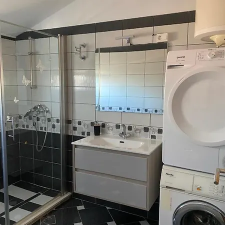 Apartment Lena